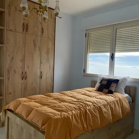 Apartman Aura Seaview Vollga *